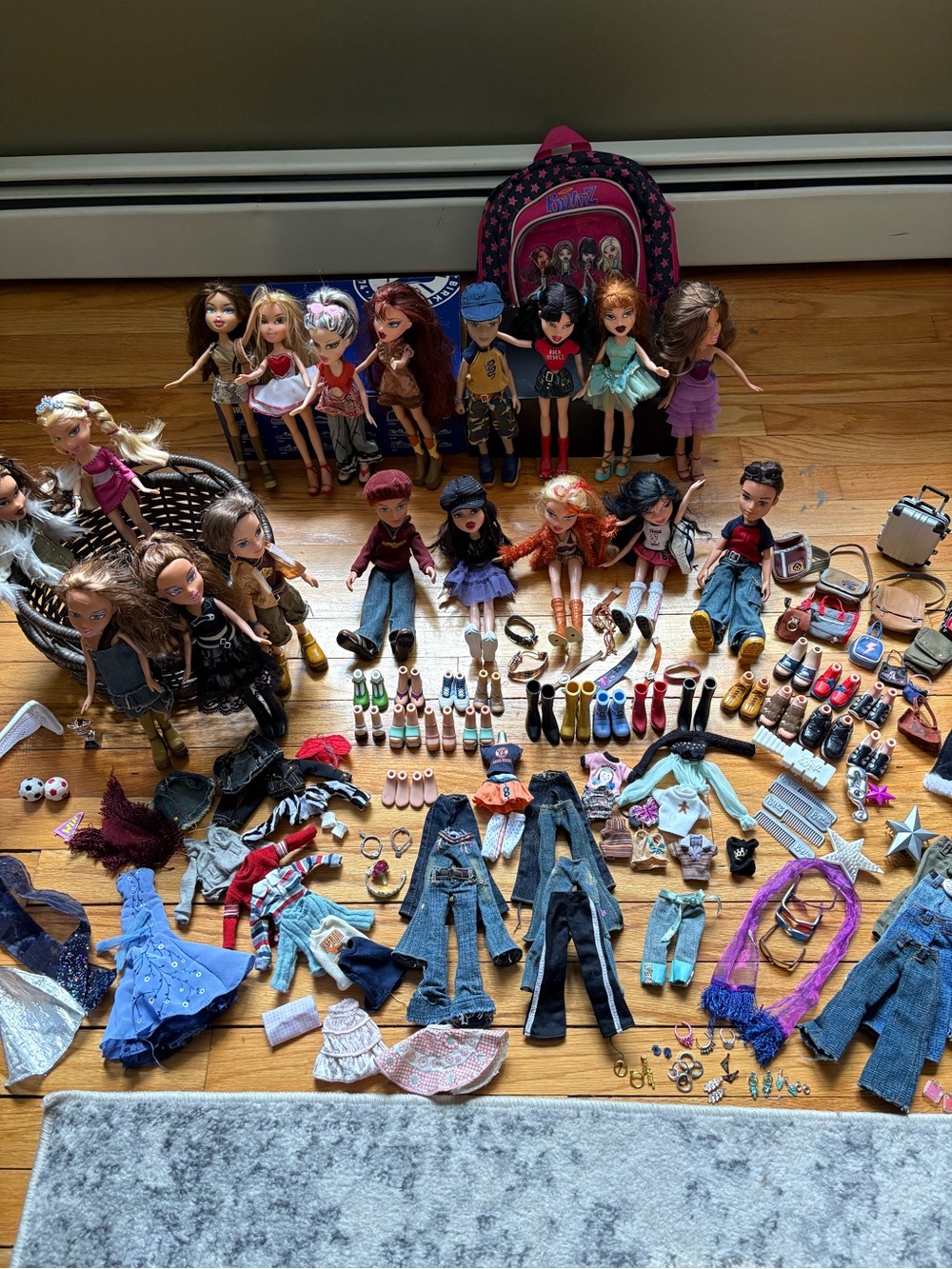 MGS Entertainment huge collection of Bratz dolls and accessories